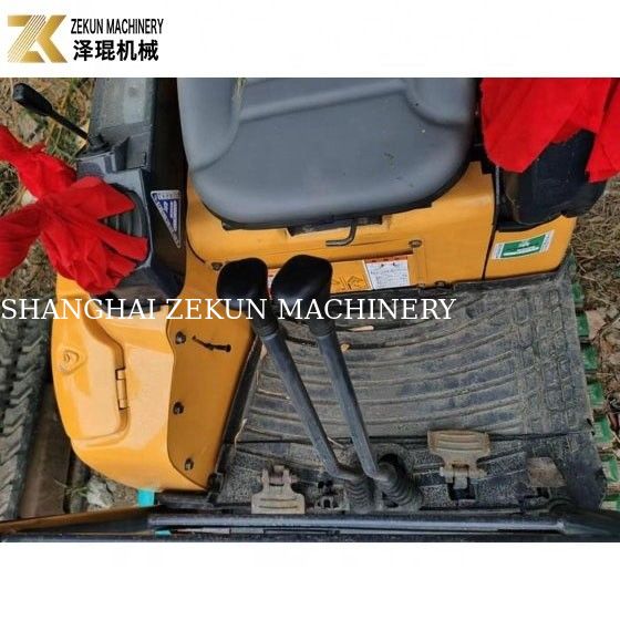 1.5 ตัน พั๊มไฮดรอลิก ของแท้ เครื่องขุดดีเซลขนาดเล็ก พร้อมถนนยางสําหรับการก่อสร้าง