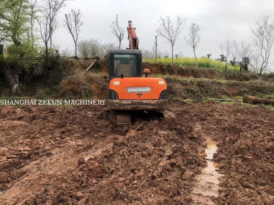 2010 EX60 มือสอง มินิ Excavator 38.1kw กับแวลล์ไฮดรอลิกเดิม