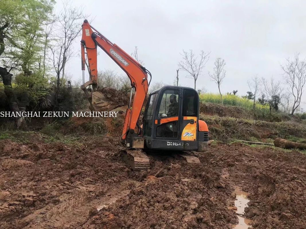 2010 EX60 มือสอง มินิ Excavator 38.1kw กับแวลล์ไฮดรอลิกเดิม