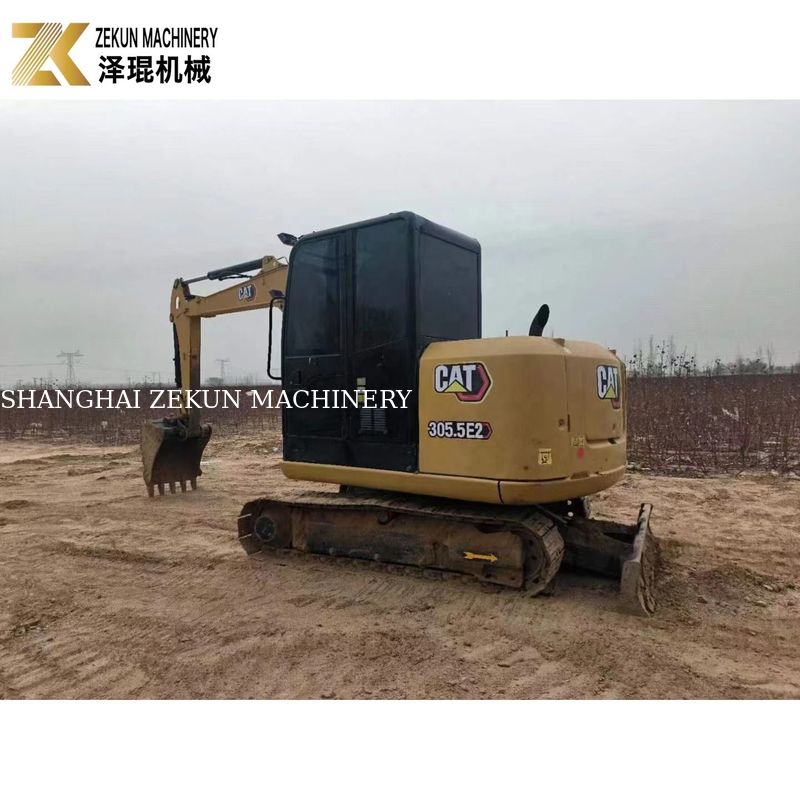 CAT 305.5E2 เครื่องขุดพลา 5.5 ตัน ใช้ด้วยไฮดรอลิกนิ้วมือจาก Caterpillar