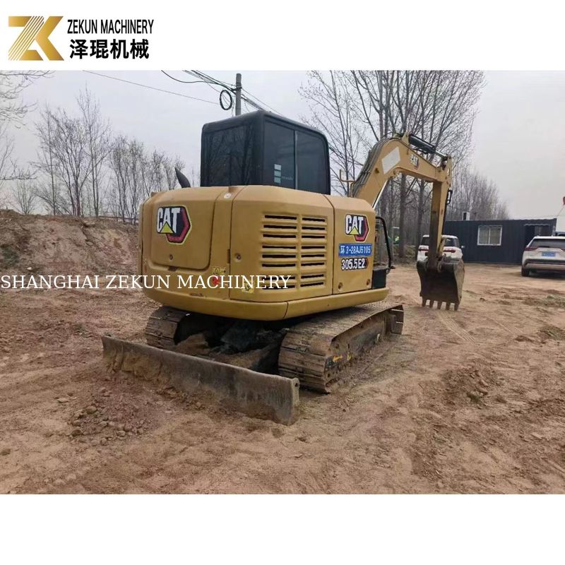 CAT 305.5E2 เครื่องขุดพลา 5.5 ตัน ใช้ด้วยไฮดรอลิกนิ้วมือจาก Caterpillar