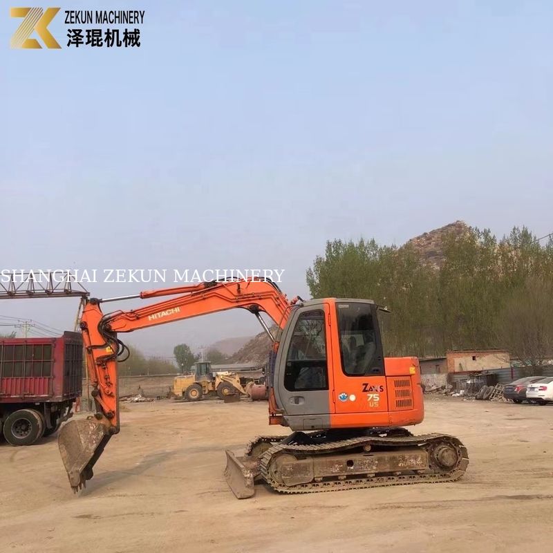 ใช้ฮิตาชิ ZX75 Mini Excavator ZX75US ZX75US-3 โดยเจ้าของ วาล์วไฮดรอลิกเดิม