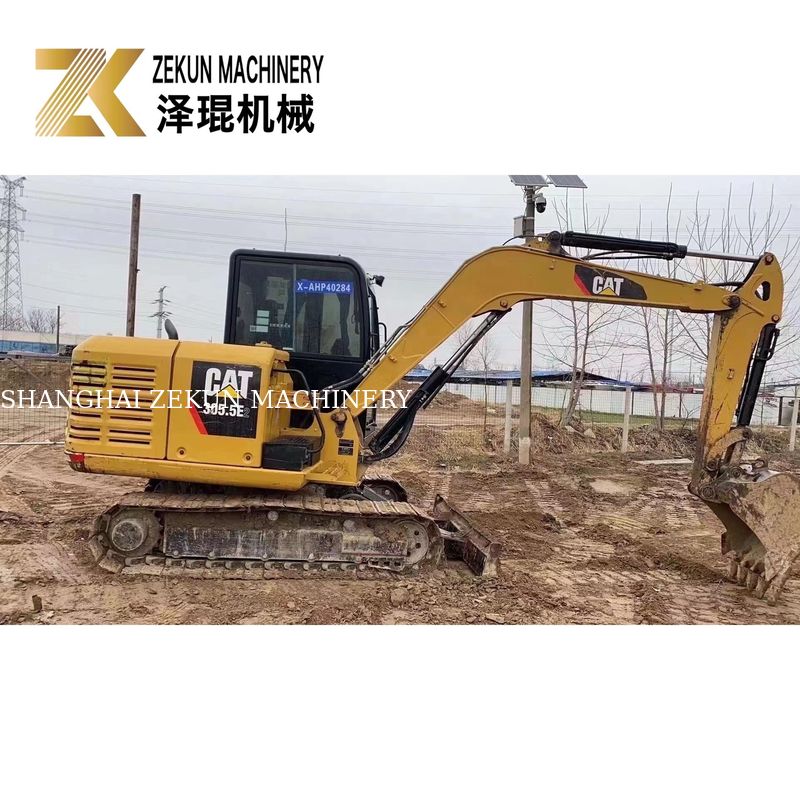 ใช้ CAT 305.5E2 Mini Excavator ติดตาม 305.5 5380 KG เครื่องหนัก 32KW พลังงาน