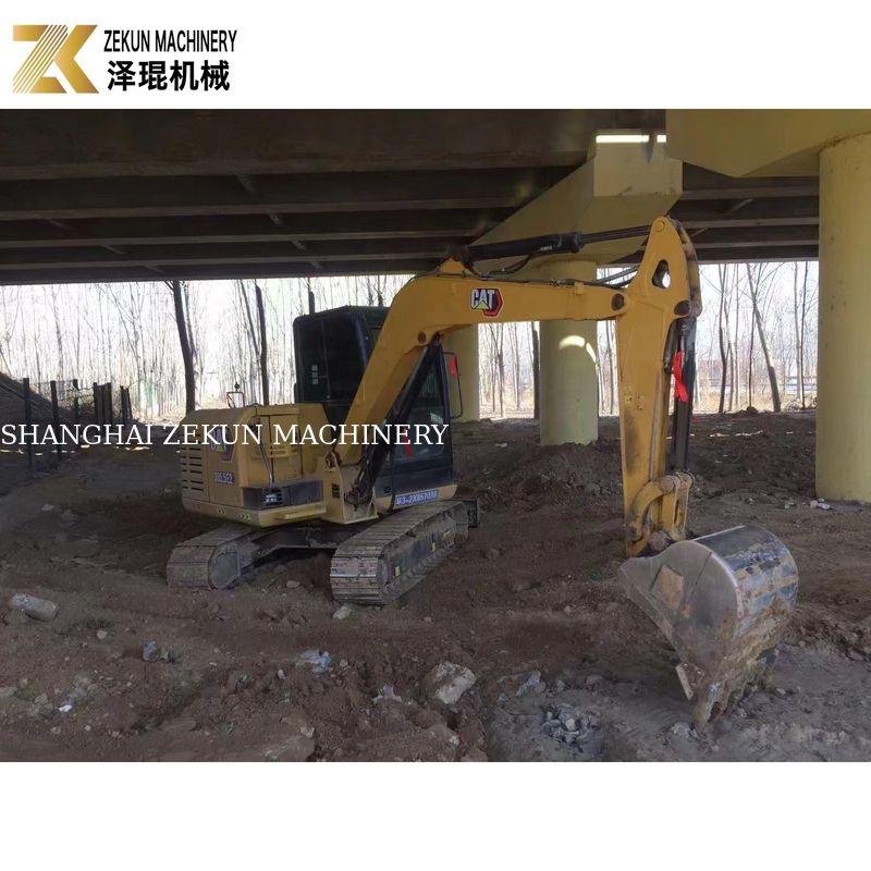 CAT 305.5E เครื่องขุดขนาดเล็กมือสอง 5.5 ตัน สีเดิม