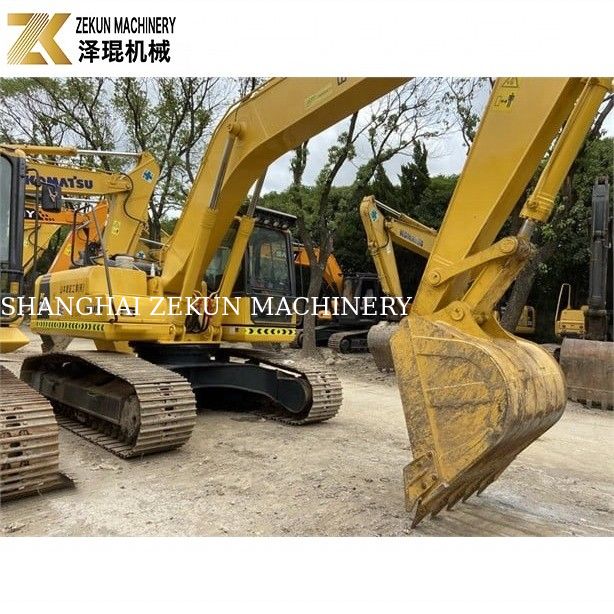 เครื่องขุด Komatsu PC 220 รุ่นครอเลอร์ PC220-8 มือสอง พร้อมเครื่องยนต์ญี่ปุ่นเดิมรับรอง