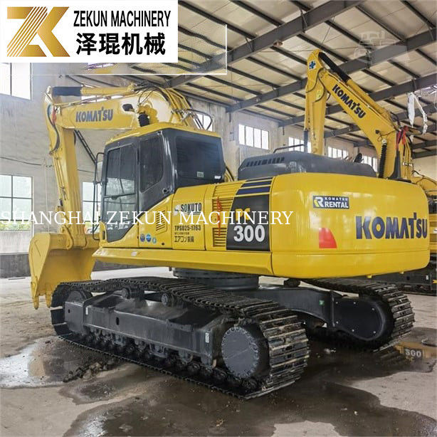 32 ตัน 1.8m3 เครื่องบรรทุกล้อมือสอง KOMATSU PC 300-7LC HD 6LE LC-8