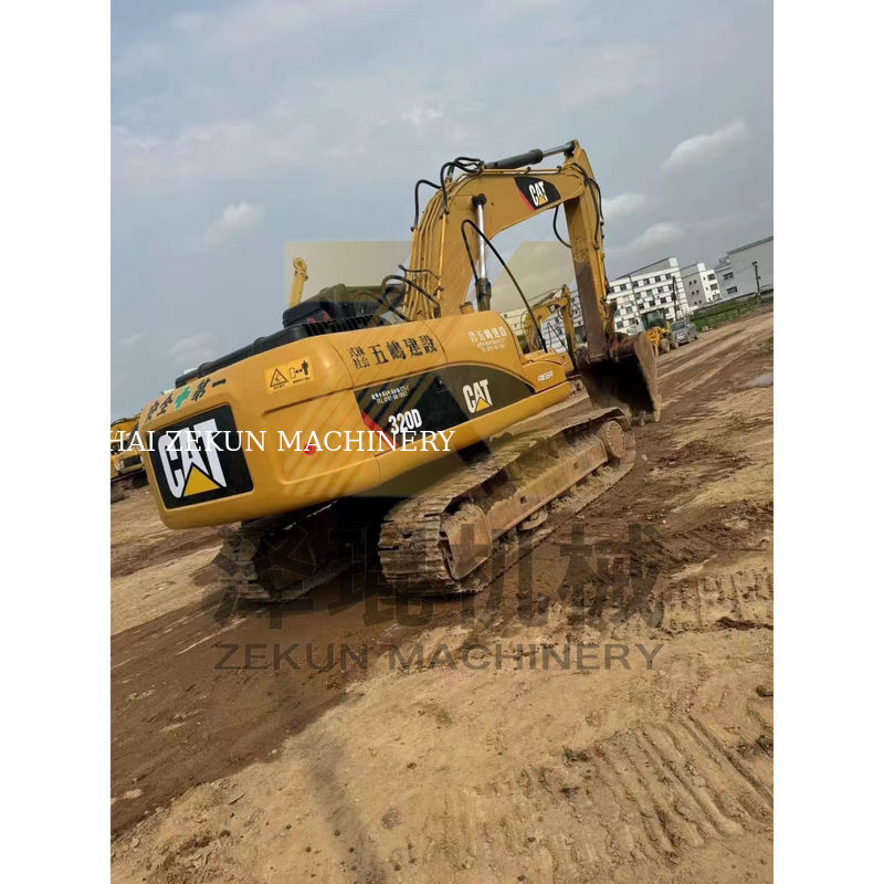 เครื่องขุด Cat 320D มือสองในญี่ปุ่น น้ําหนักเครื่อง 20000 กิโลกรัม สภาพดี