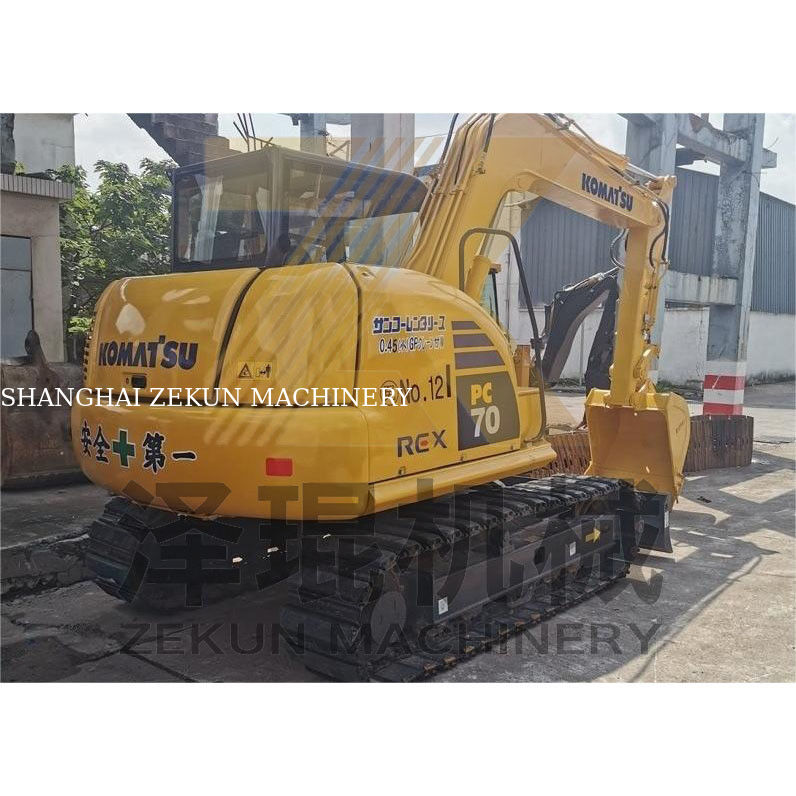 6.59TON น้ําหนักการทํางาน 2022 ใช้ Komatsu PC70-8 Excavator สําหรับความต้องการของคุณ