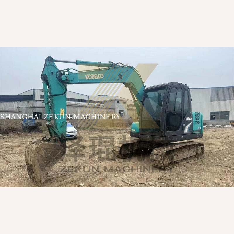 0.4m3 ความจุของถัง 2017 ใช้ Kobelco 907 E307D Sk75 Sk75-11 Excavator ในเซี่ยงไฮ้