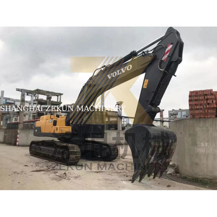 เครื่องขุด Volvo EC480 ที่ใช้แล้ว มีความจุของถัง 3.3 m3 และวาล์วไฮดรอลิกอื่น ๆ