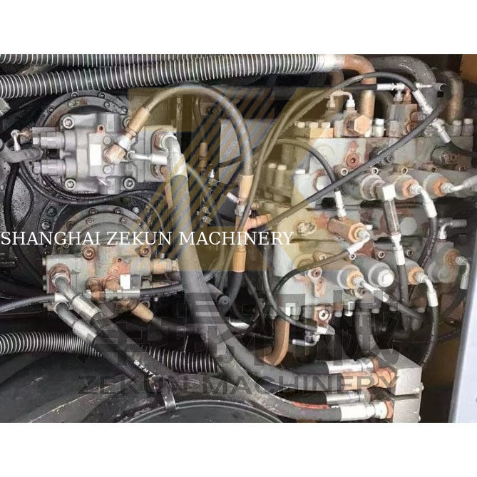 เครื่องขุด Volvo EC480 ที่ใช้แล้ว มีความจุของถัง 3.3 m3 และวาล์วไฮดรอลิกอื่น ๆ