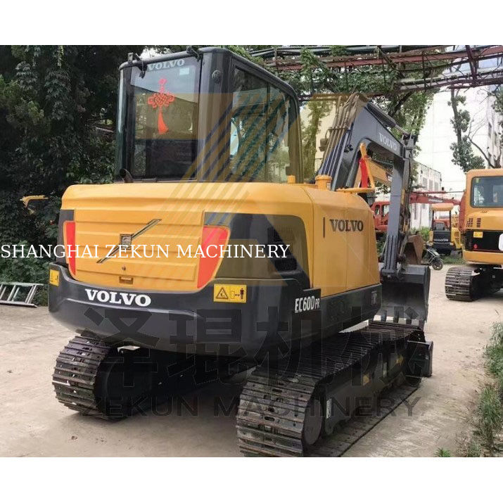 เครื่องขุดขนาดเล็ก Volvo EC55 EC60 ที่ใช้วาล์วไฮดรอลิกอื่น ๆ มีเวลาทํางานต่ํา