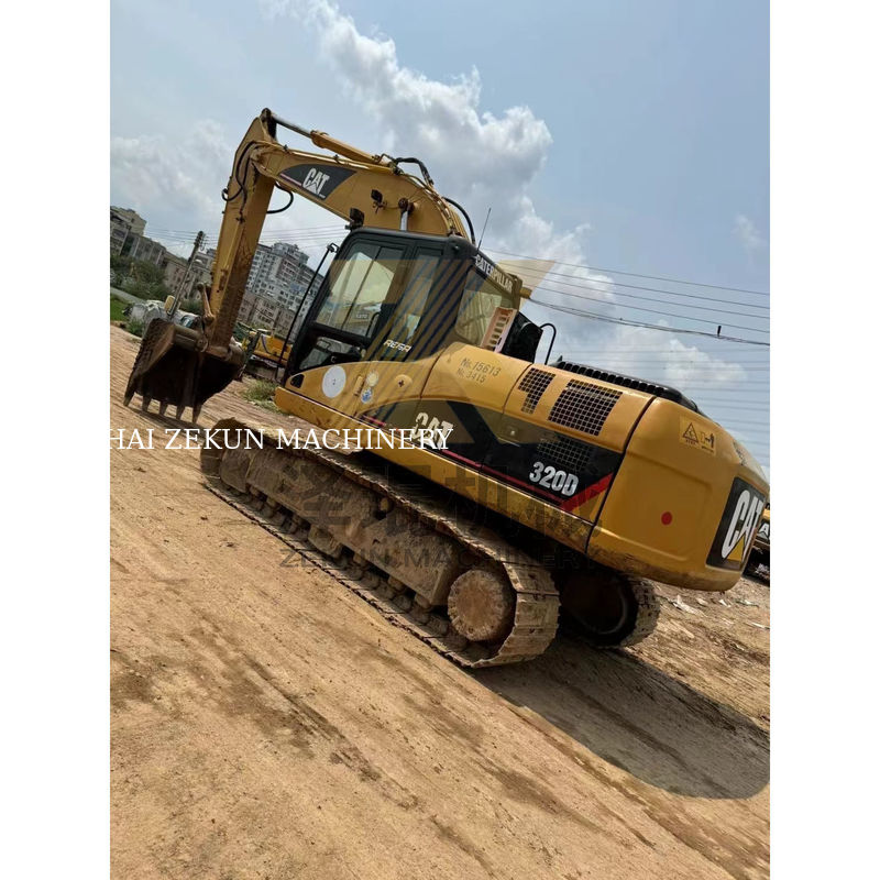 2015 ปี มือสอง Shantui Kato Excavator 320D ในในเซี่ยงไฮ้ ปั๊มไฮดรอลิกอื่น ๆ