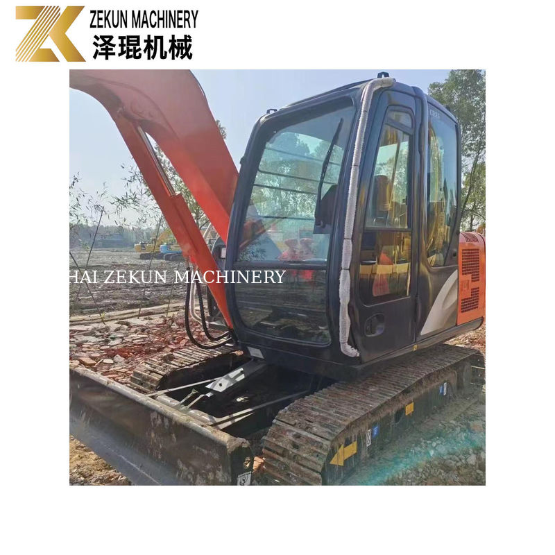 เครื่องขุดขนาดเล็ก 6 ตัน จากฮิตาชิ ZX60 ขนาด 40.5 KW สภาพดี