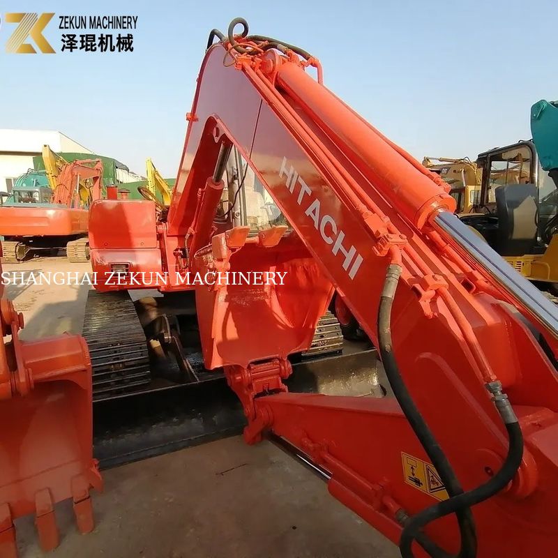 เครื่องขุดฮิตาชิ EX60 คราว์เลอร์ พร้อมเครื่องยนต์นิสสัน ใช้ในตลาดญี่ปุ่น