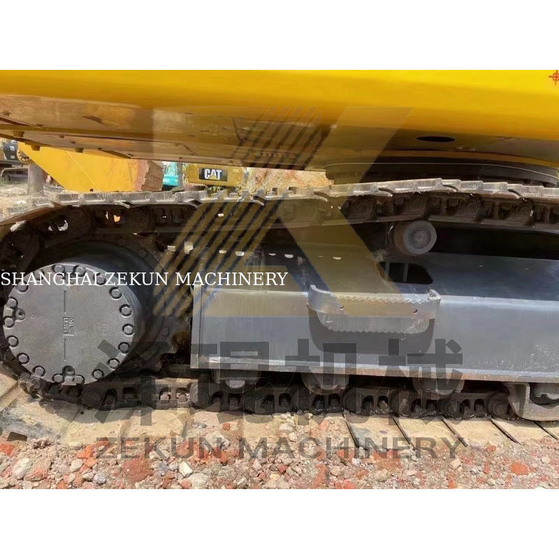 เครื่องขุดที่ใช้ Komatsu PC200-8 PC200 เครื่องขนดินขนาด 0.8m3
