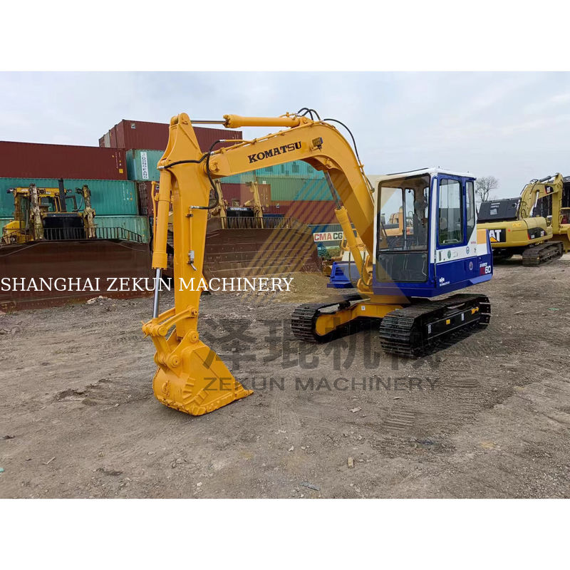 เครื่องขุด Komatsu PC60-5 มือสองพร้อมกับกระบอกไฮดรอลิกอื่น ๆ และในปี 2022
