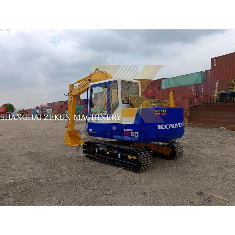 เครื่องขุด Komatsu PC60-5 มือสองพร้อมกับกระบอกไฮดรอลิกอื่น ๆ และในปี 2022