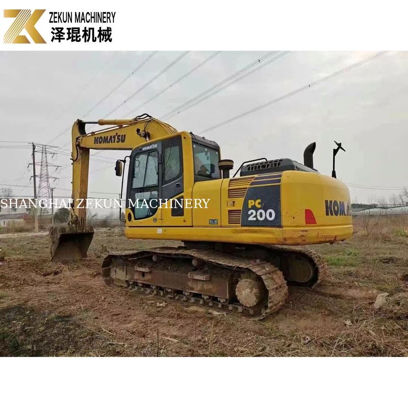 ใช้ Komatsu PC200-8MO เครื่องขุดขี่ 2001-4000 ชั่วโมง ขนาดกลาง