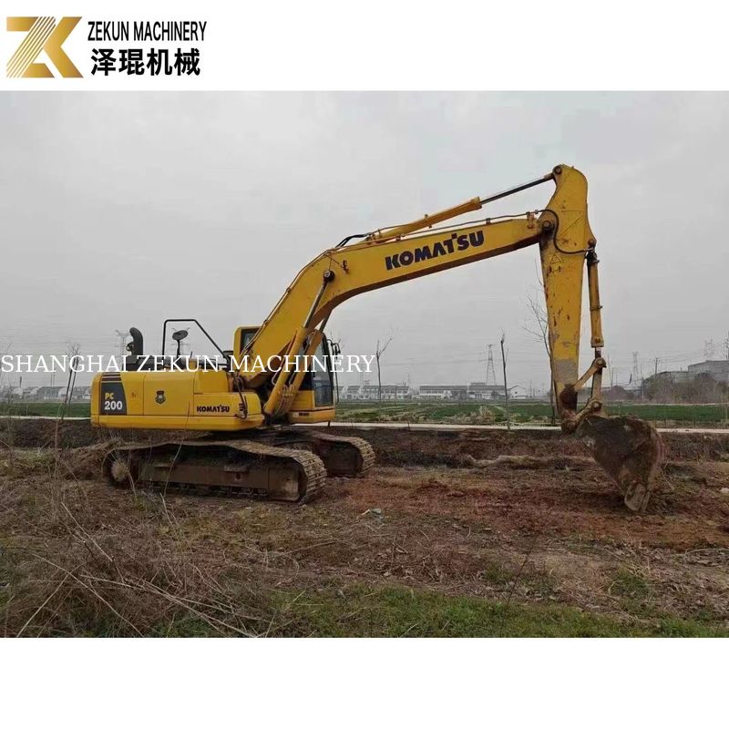 ใช้ Komatsu PC200-8MO เครื่องขุดขี่ 2001-4000 ชั่วโมง ขนาดกลาง