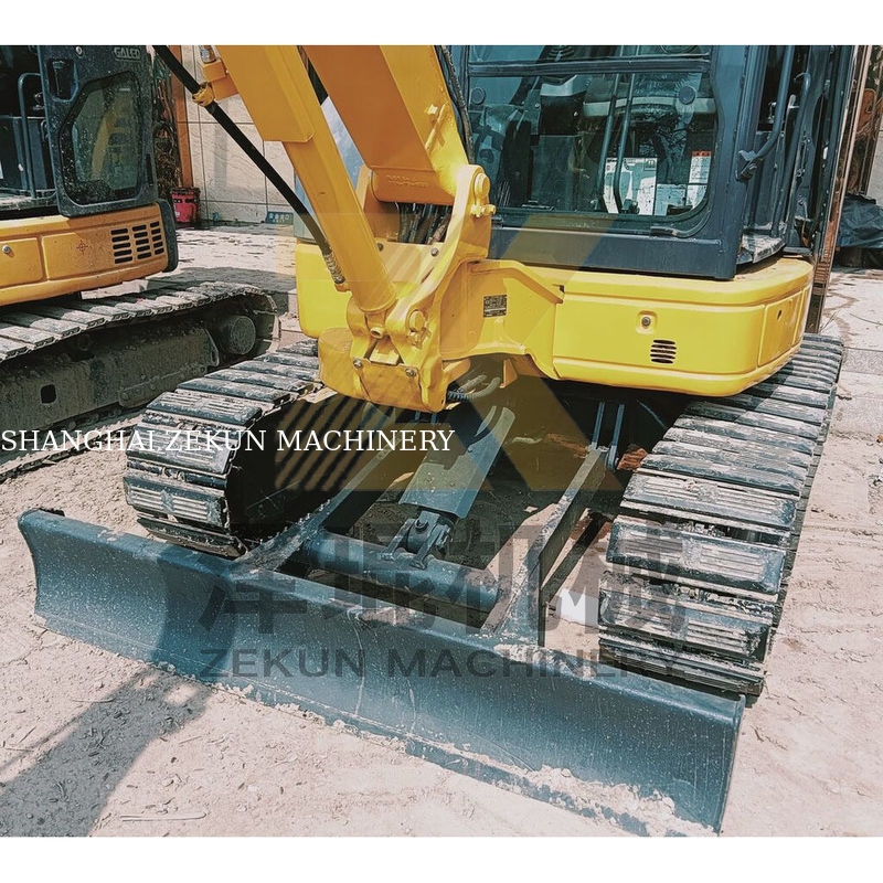 ขนาดเล็ก ใช้ Komatsu PC 40 Excavator PC40MR-1 PC40MR-2 กับเวลาทํางาน 2001-4000