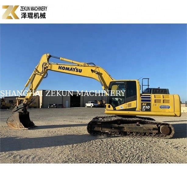 เครื่องขุด Komatsu PC 210-LC 7 ที่ใช้แล้ว พร้อมถุงยาง 20900 KG