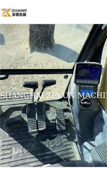 เครื่องขุด Komatsu PC 210-LC 7 ที่ใช้แล้ว พร้อมถุงยาง 20900 KG