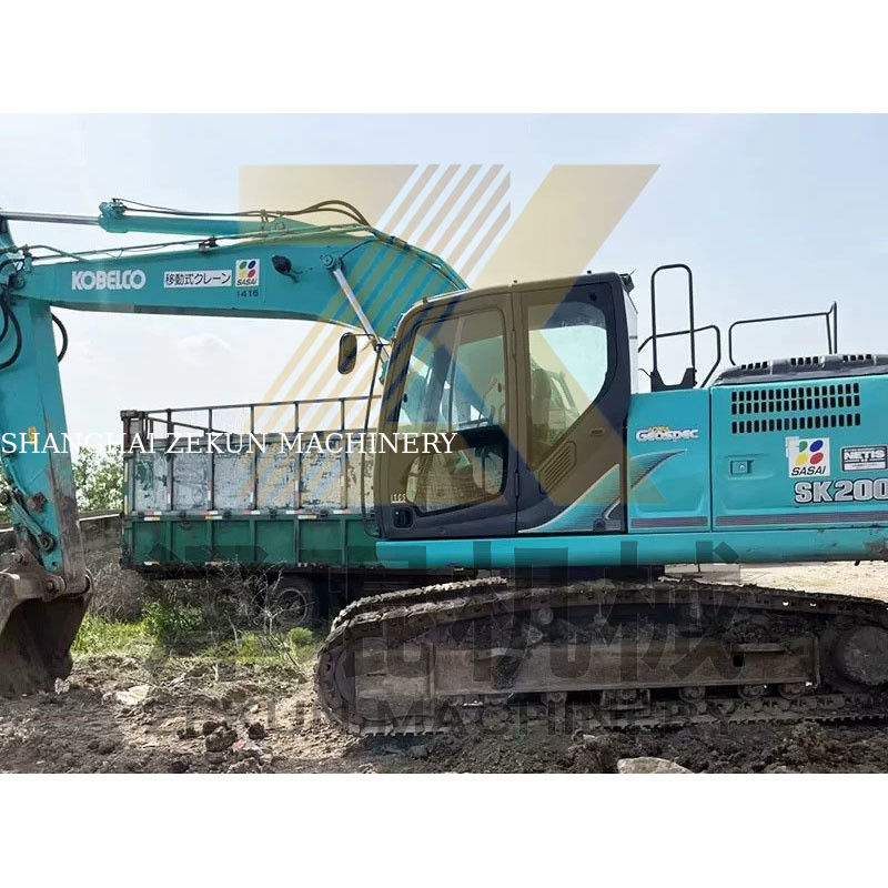 เครื่องขุด Kobelco SK200-8 ที่ใช้ปั๊มไฮดรอลิกอื่น ๆ และน้ําหนักเครื่อง 20000 KG