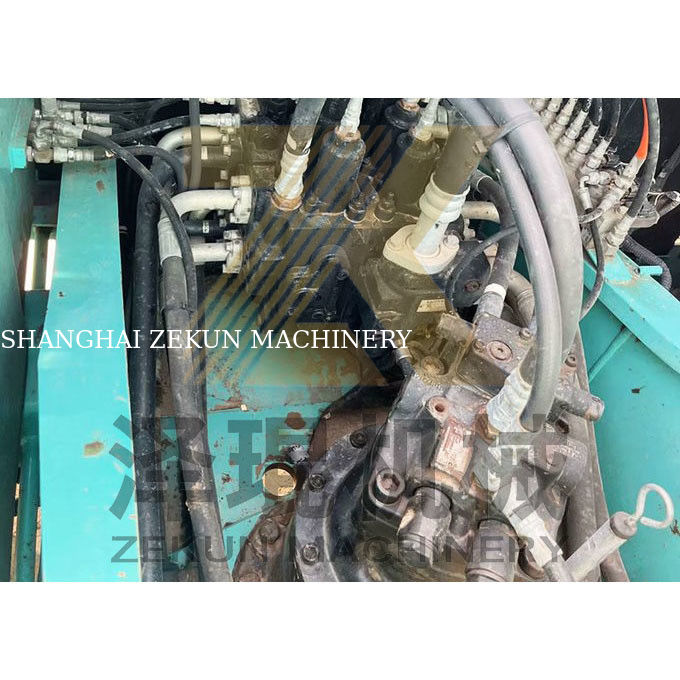 เครื่องขุด Kobelco SK200-8 ที่ใช้ปั๊มไฮดรอลิกอื่น ๆ และน้ําหนักเครื่อง 20000 KG