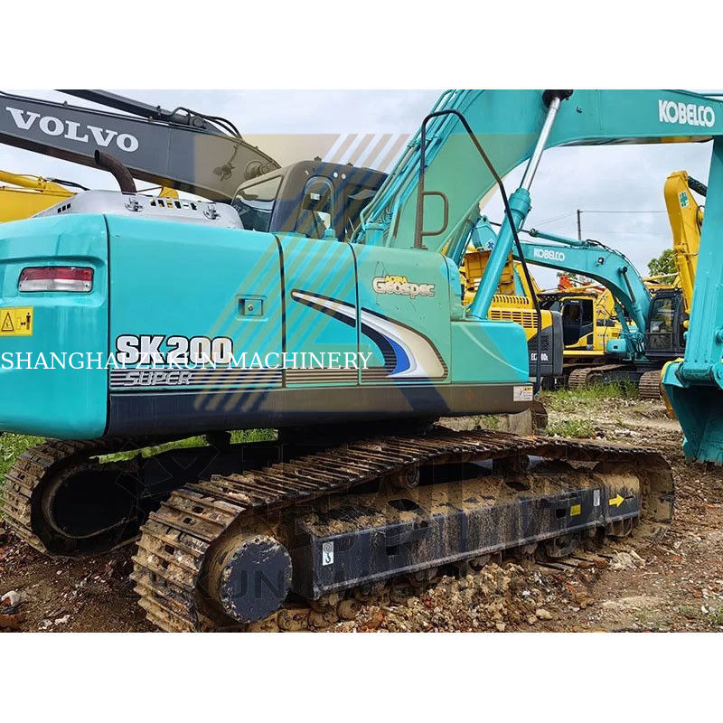 เครื่องขุด 20 ตัน Kobelco SK200-8 ใช้ในญี่ปุ่น น้ําหนักการทํางาน 20000 KG