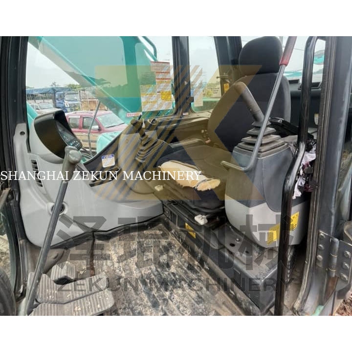 2018 ใช้ Kobelco SK200-8 เครื่องขุดด้วยและเวลาทํางานต่ําในสภาพที่ดีที่สุด