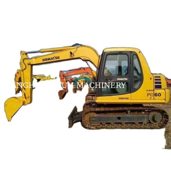 อุปกรณ์ขุด Komatsu PC60-7 ของมือสอง ของแท้จากญี่ปุ่น น้ําหนักการทํางาน 2 ตัน มินิขุดมือสอง