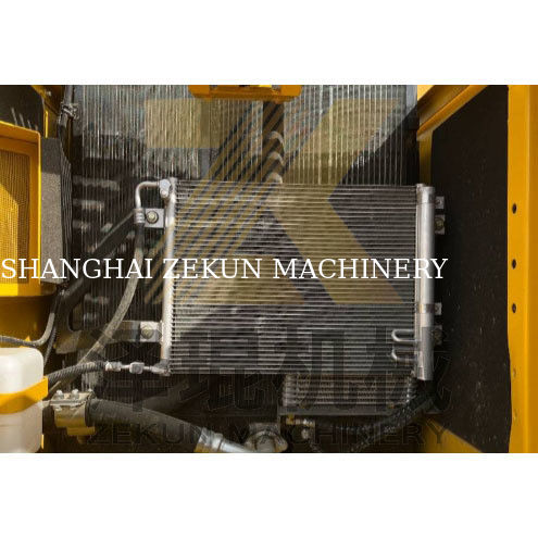 มือสอง Komatsu PC220-8 PC220-6 PC220-8MO PC220-7 เครื่องขุดด้วยความจุของถัง 1.2M3 วาลล์ไฮดรอลิกอื่น ๆ