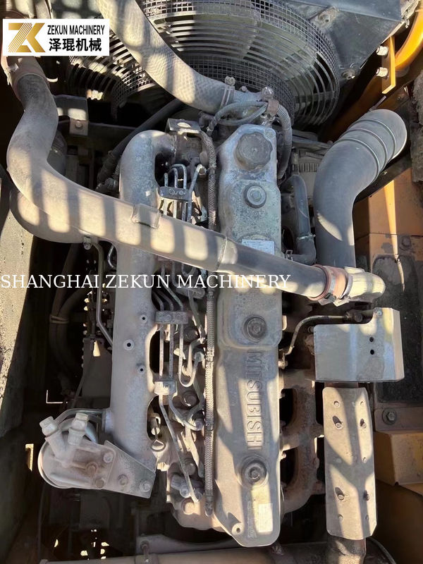 2017 Sany SY215C Pro Excavator 1.2M3 ความจุถังใช้ Sany Excavator