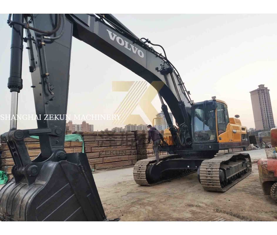 เครื่องขุด VOLVO EC480DL ที่ใช้แล้ว พลังงาน 270KW และความจุของถัง 1.77 3.8 m3