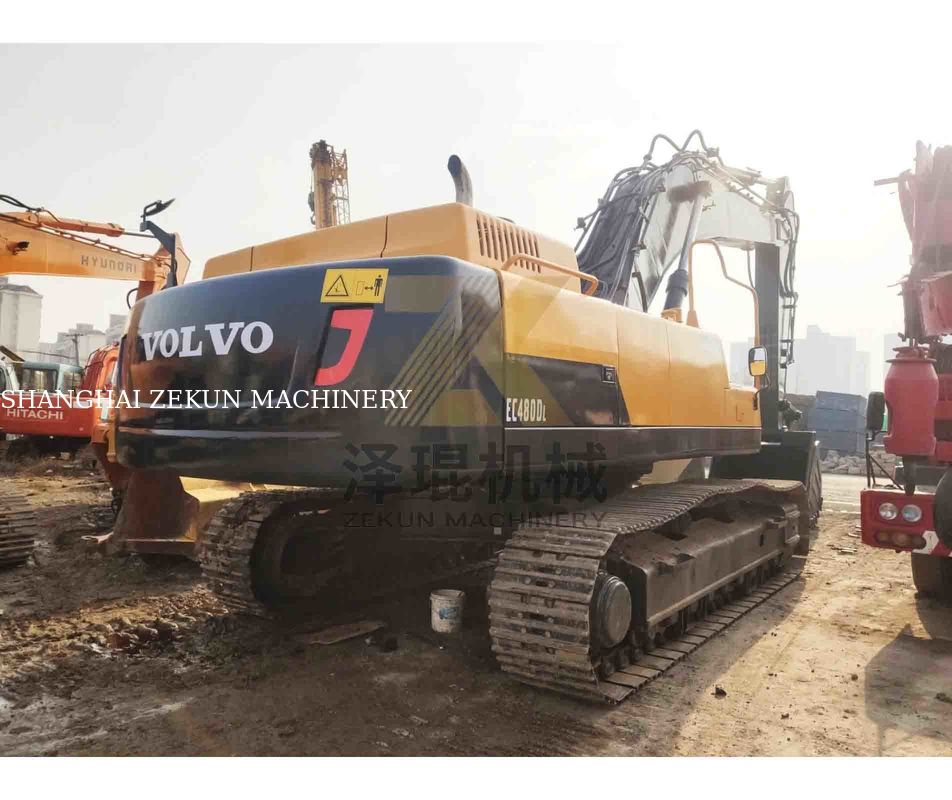 เครื่องขุด VOLVO EC480DL ที่ใช้แล้ว พลังงาน 270KW และความจุของถัง 1.77 3.8 m3