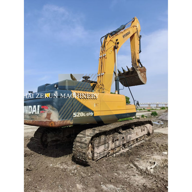 สภาพดี Hyundai R520 Excavator ขนาด 3M3 ความจุถังและพลังงาน 266KW ในตลาดร้อน