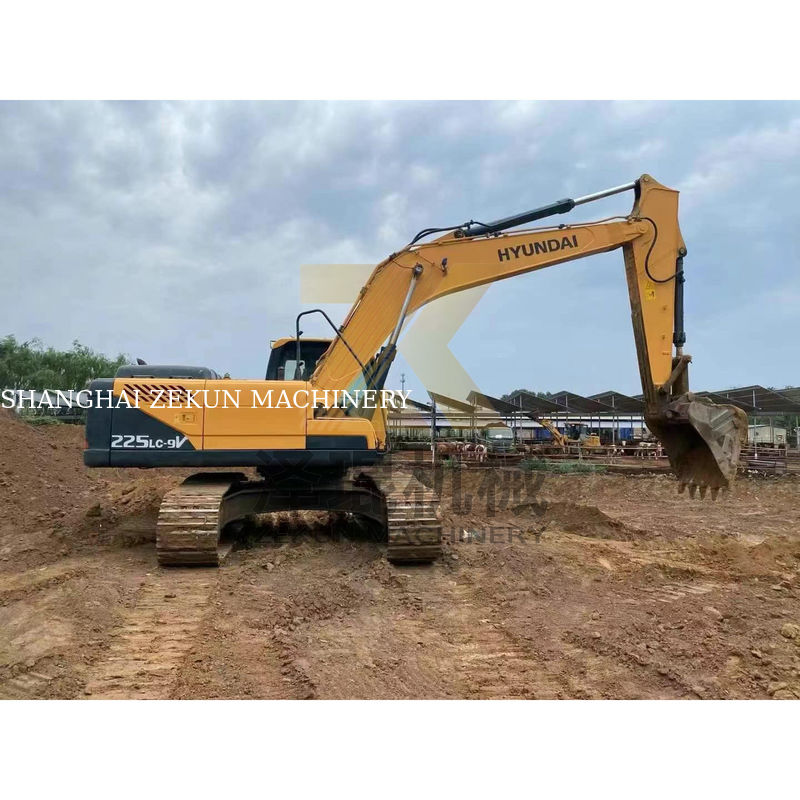 เครื่องขุด HYUNDAI 225LC-9S มือสอง 112KW พลังงาน สต็อคเดิมในเกาหลี