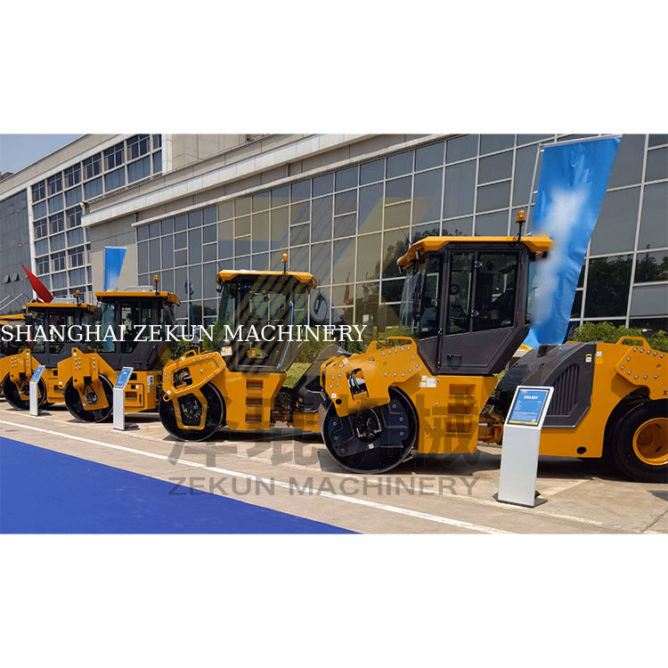 13 ตัน XCMG XD135T รอลเลอร์กลองสอง EU ระยะที่ 3 อุปกรณ์ก่อสร้างถนน