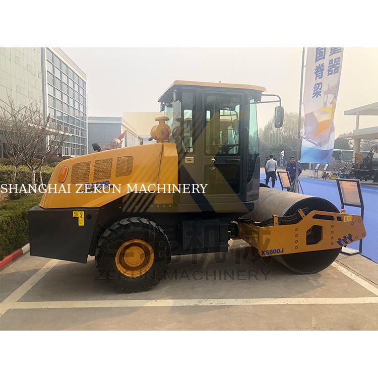 ใช้ XCMG XS600J 6T โรลเลอร์ กลองเดี่ยว ระยะที่ 3 งานถนน