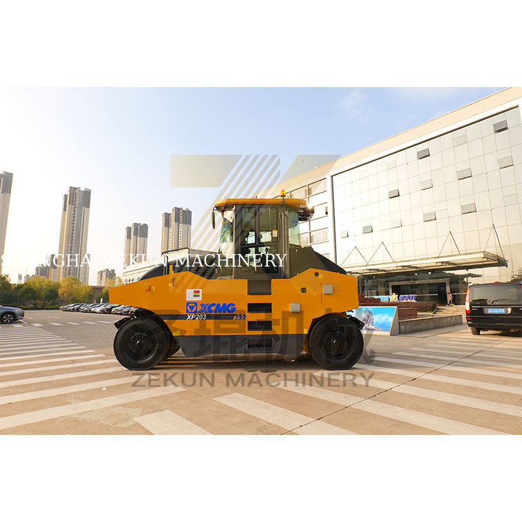 13 ตัน XCMG XP203 ยางโรลเลอร์ จีน ช่วงที่สองอุปกรณ์ก่อสร้างถนน