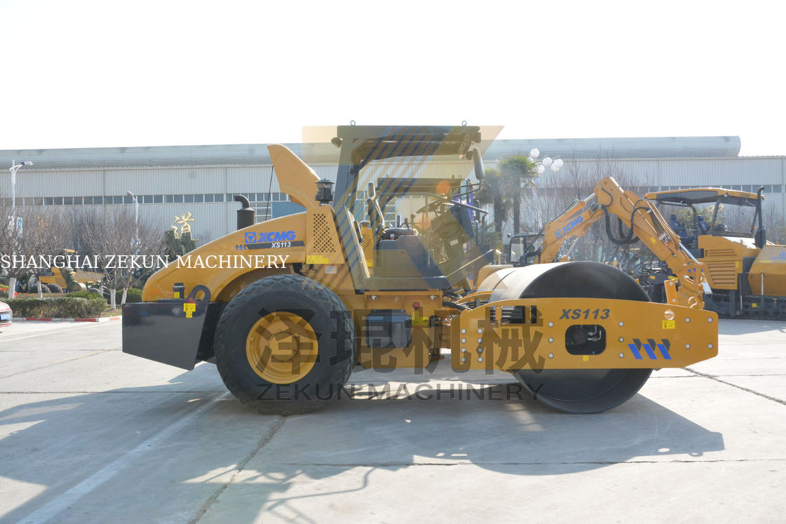 11 ตัน XCMG XS113 รอลเลอร์ไฮดรอลิกเต็ม จีน ระยะ II อุปกรณ์