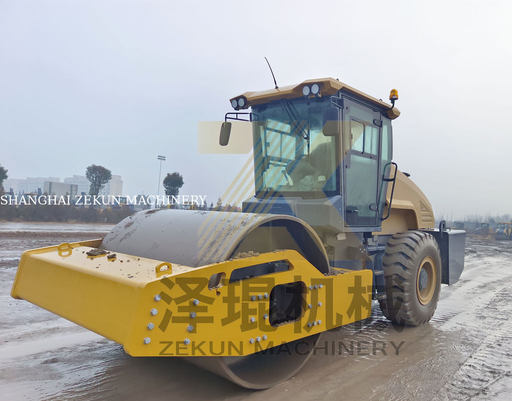 11 ตัน XCMG XS115 รอลเลอร์ไฮดรอลิกเต็ม EU ระยะ II อุปกรณ์ทางถนน