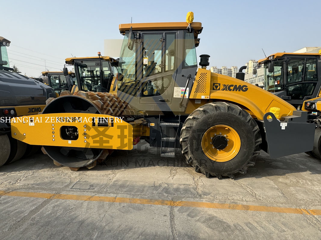 12 ตัน XCMG XS123 รอลเลอร์ไฮดรอลิกเต็ม EU ขั้นตอน V อุปกรณ์ทางถนน