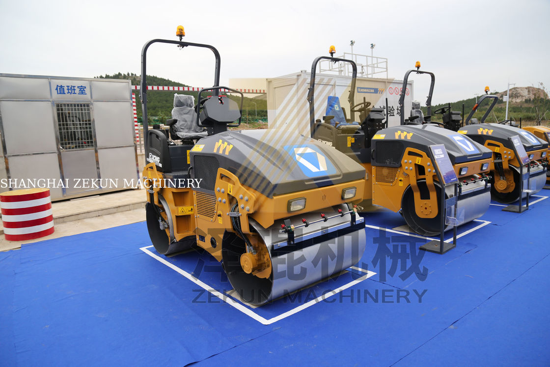 3 ตัน XCMG XMR303 เครื่องยางสั่นของจีน