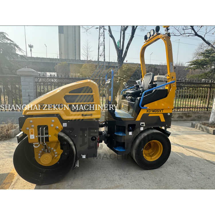 4 ตัน มินิ Vibratory Road Roller XCMG XD140SVT ระยะ III
