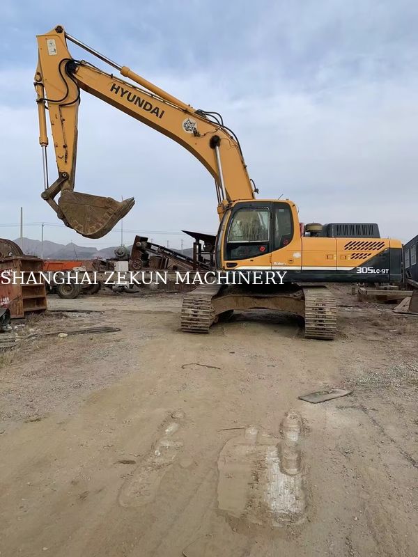Hyundai 305LC-9T Excavator ด้วยเวลาทํางาน 17 818 ชั่วโมง ในสภาพดีเยี่ยม