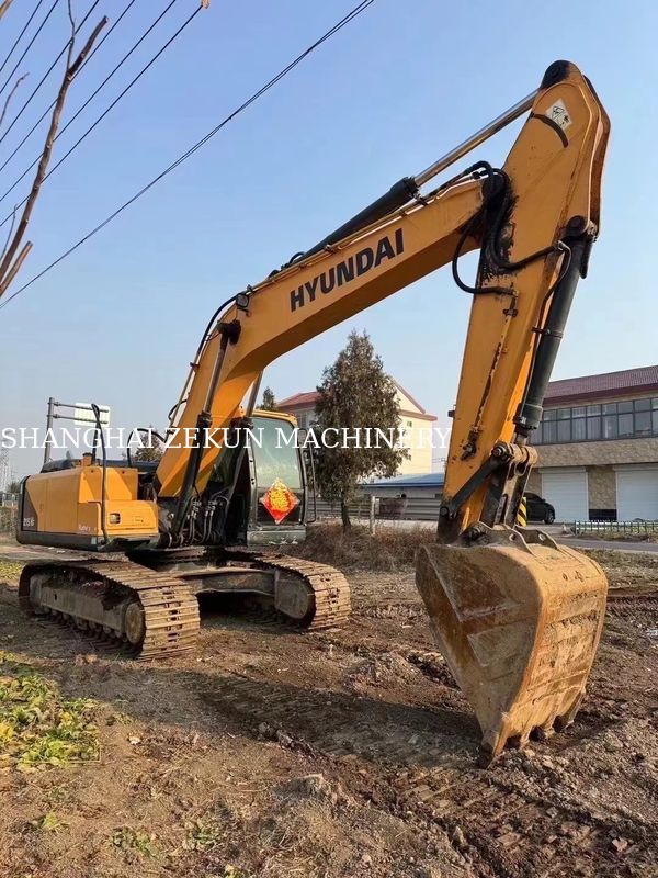 2018 R215VS Excavator 3 800 ชั่วโมงทํางาน เหมาะสําหรับงานหนัก