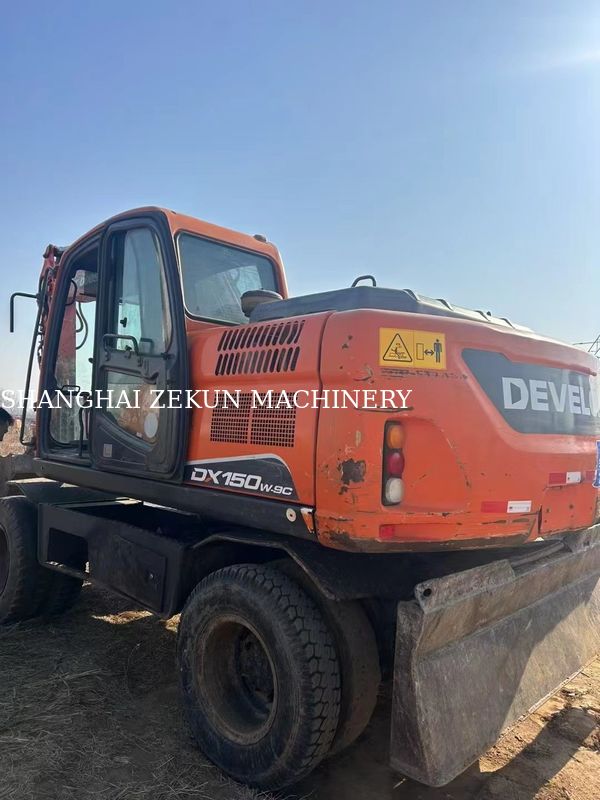 Doosan DX150W-9C Excavator 15 ตัน แบบล้อ สําหรับขาย