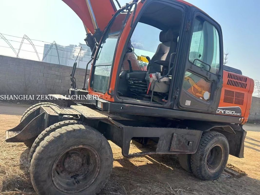 Doosan DX150W-9C Excavator 15 ตัน แบบล้อ สําหรับขาย